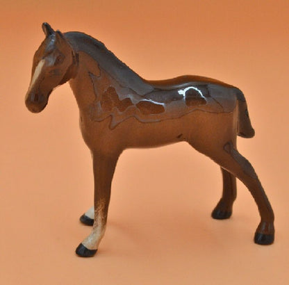 Beswick Horses JBH 30 and 915 - Standing Foal & Sitting Horse |