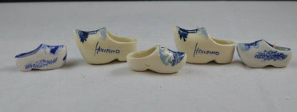 BLUE AND WHITE DELFT CLOGS & DELFT STYLE BLUE AND WHITE CLOGS PLUS SMALL VASE( PREVIOUSLY OWNED) GOOD CONDITION - TMD167207