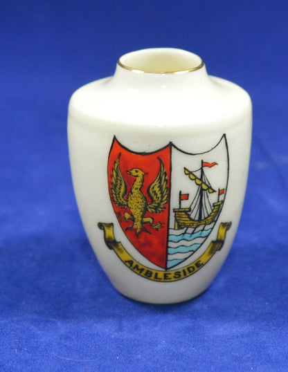 CARLTON CHINA CRESTED WARE CHINA VASE AMBLESIDE(PREVIOUSLY OWNED)GOOD CONDITION - TMD167207