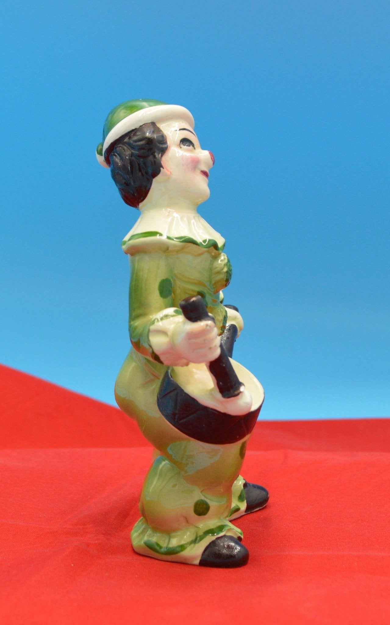 GREEN CLOWN FIGURINE - TMD167207