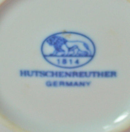 HUTSCHENREUTHER MINIATURE PLATE DEPICTING A BLUE FLORAL PATTERN - TMD167207