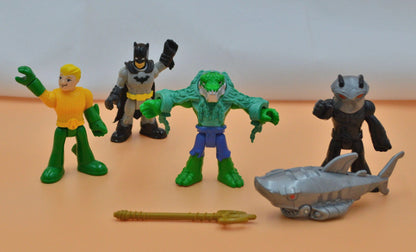 IMAGINEXT DC SUPER FRIENDS HEROES AND VILLAINS SET - TMD167207