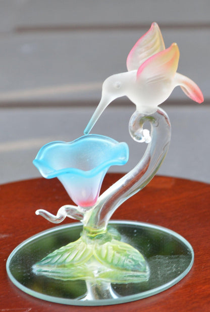 MG HAND SCULPTED GLASS HUMMINGBIRD FIGURINE - TMD167207