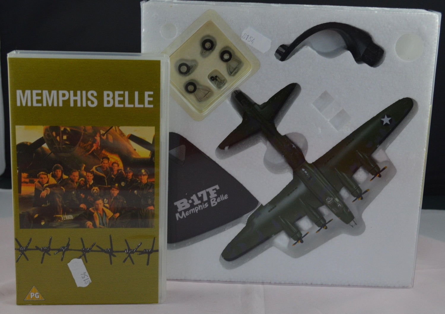 MODEL PLANE ATLAS EDITIONS MEMPHIS BELLE BOXED & SEALED MEMPHIS BELLE VIDEO(PREVIOUSLY OWNED)VERY GOOD CONDITION - TMD167207