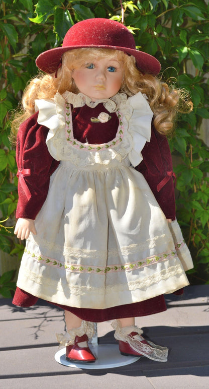 PORCELAIN DOLL NAMED ROSE - TMD167207