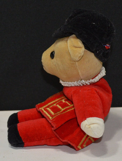 SOFT TOY BEEFEATER TEDDY BEAR( PREVIOUSLY OWNED) GOOD CONDITION - TMD167207