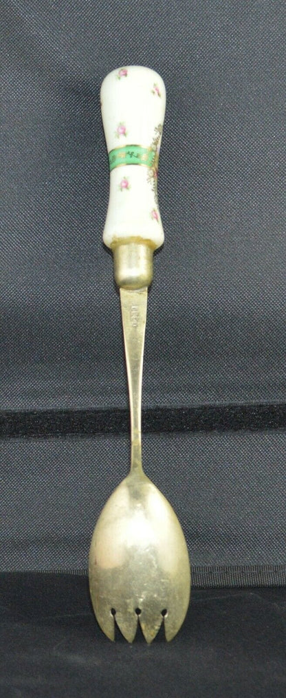 TABLEWARE E.P.N.S. SERVING FORK WITH PICTURE HANDLE ( PREVIOUSLY OWNED)FAIRLY GOOD CONDITION - TMD167207