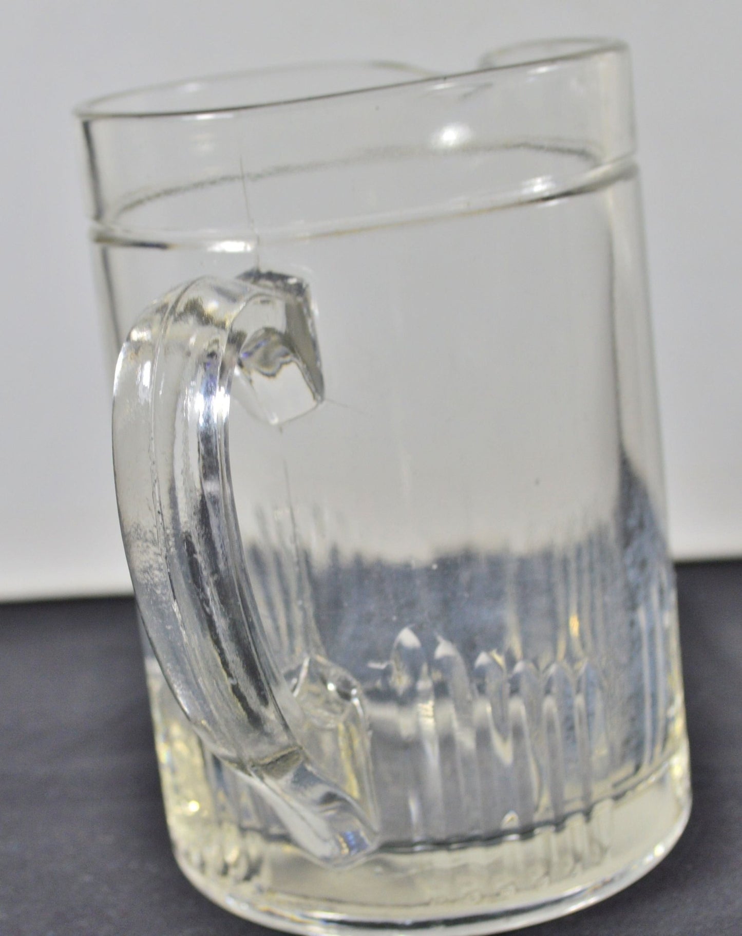 TABLEWARE GLASS JUG(PREVIOUSLY OWNED)FAIRLY GOOD CONDITION - TMD167207