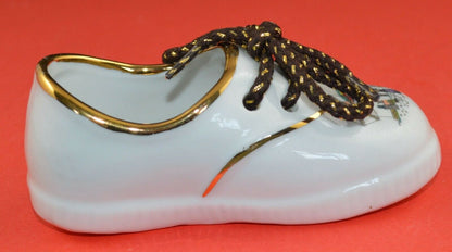 WHITE SHOE WITH BROWN AND GOLD LACE(PREVIOUSLY OWNED)GOOD CONDITION - TMD167207